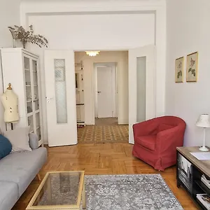 Center Nice,1 , 2 Balcons Apartment